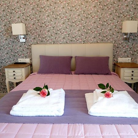 Petrakis Sunset Apartment Palaiochora Ngoại thất bức ảnh
