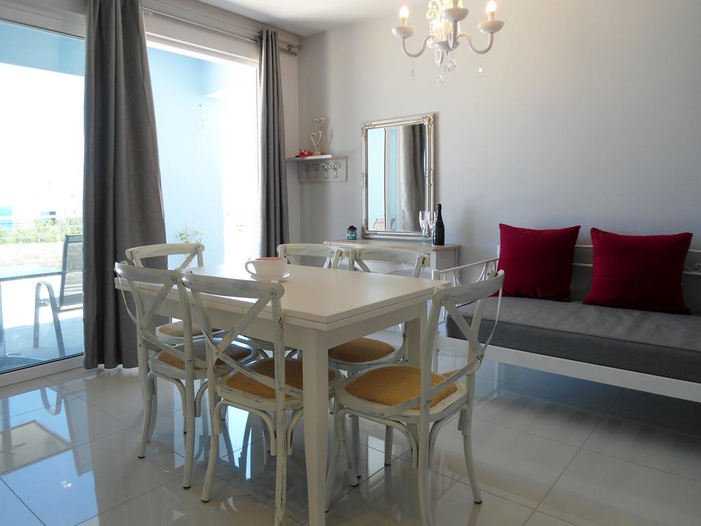 Petrakis Sunset Apartment Palaiochora Ngoại thất bức ảnh